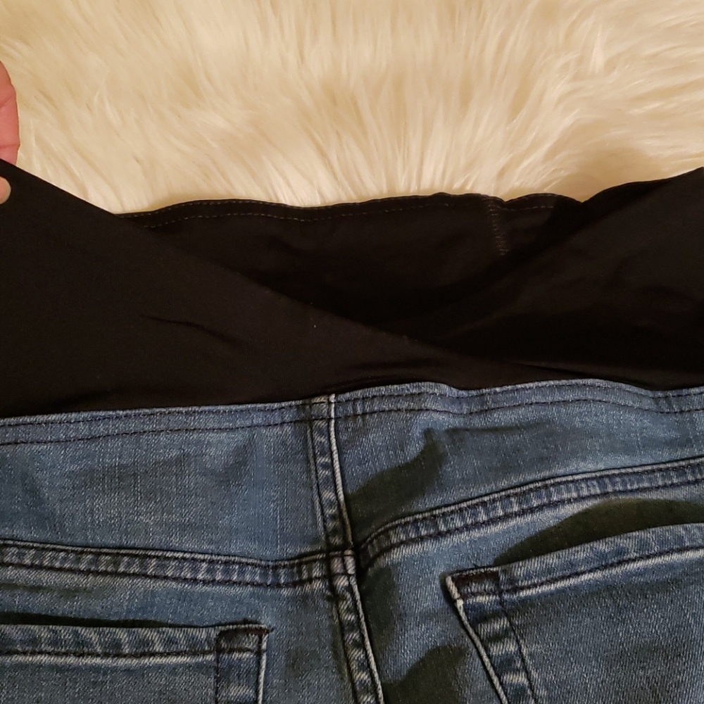 Maternity Jeans - Picture 6 of 7